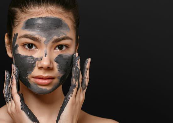 Mud Mask Secrets That Hydrate Your Skin FAST